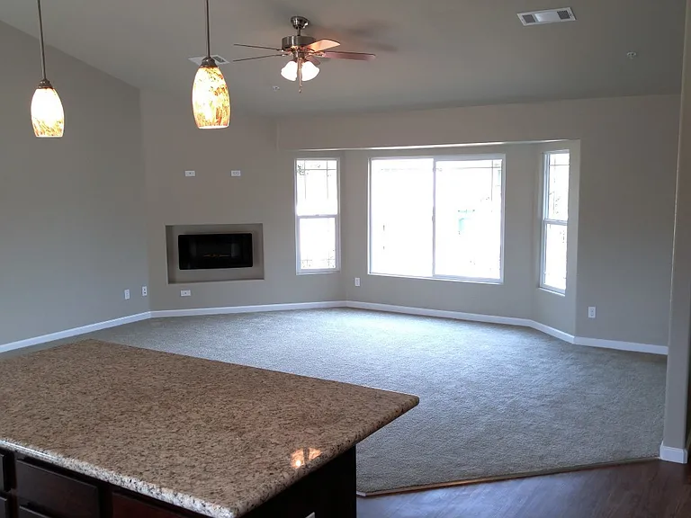 7172 Landcaster Ct — Photo 6
