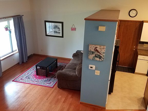 5th image of 2325 Jamestown Dr SE