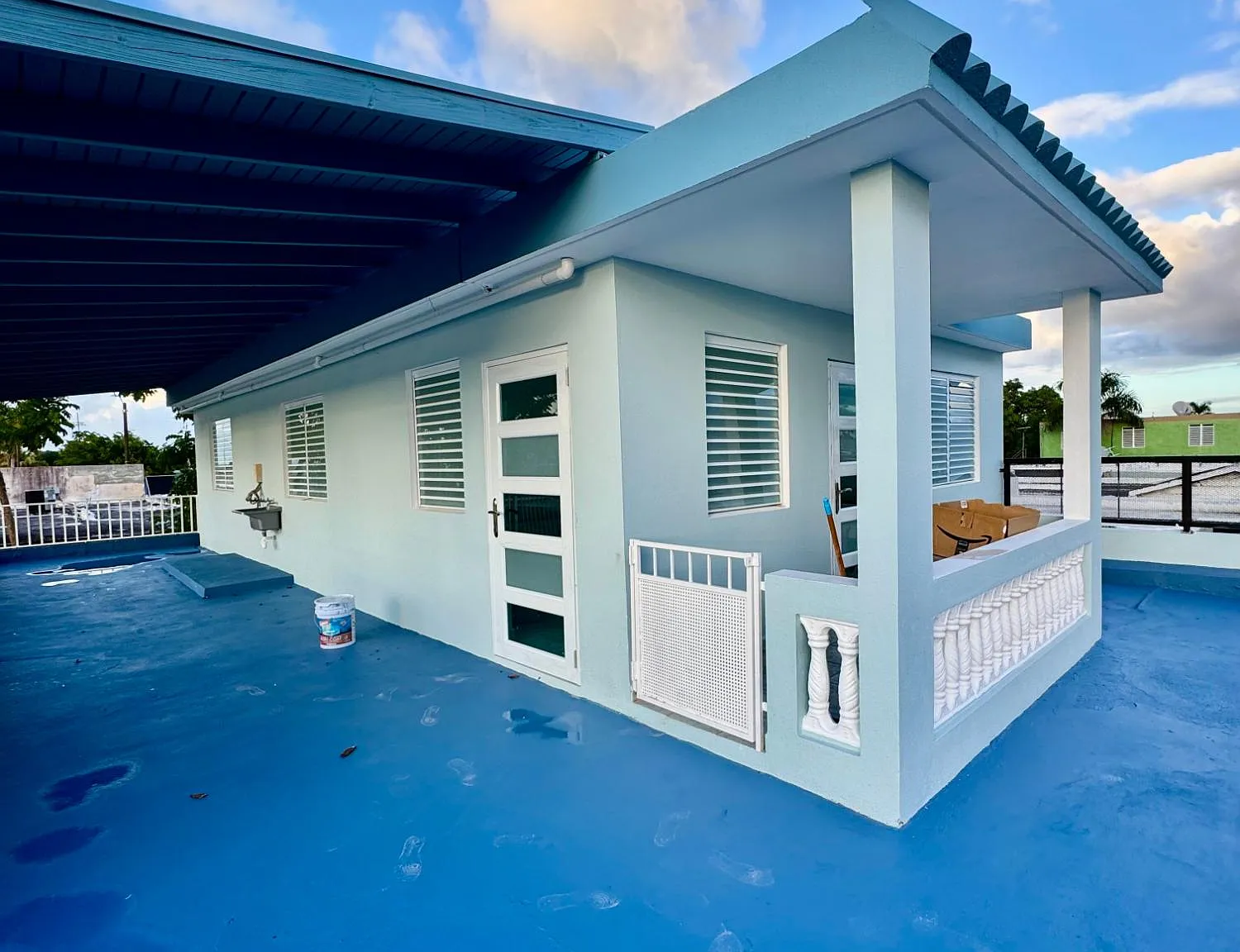 3 bed, 1.0 bath, 1100 sqft, $1,200 — Photo 2