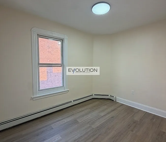 906 Park St #1E — Photo 9