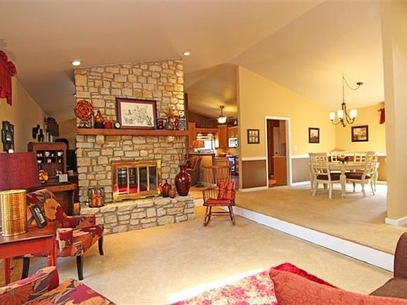 2nd image of 2426 Charter Oak Dr