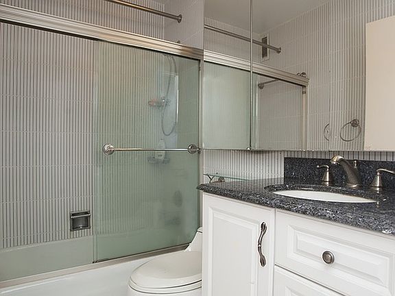 5th image of 245 E 54th St APT 7H