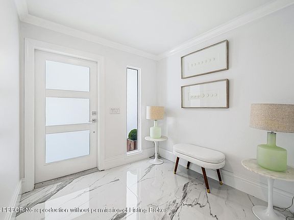 5th image of 2435 Presidential Way APT H