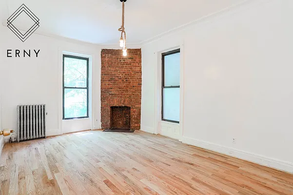 Rented by ERNY LLC | media 11