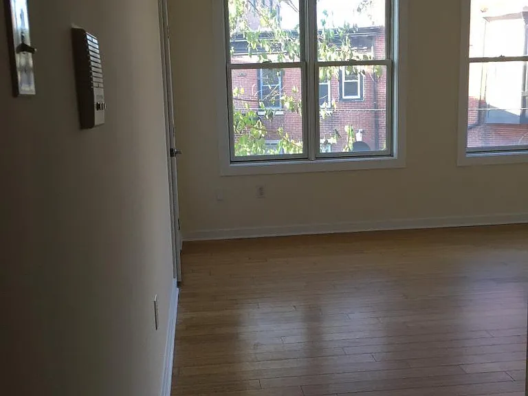 2146 E Susquehanna Ave #2 — Photo 2