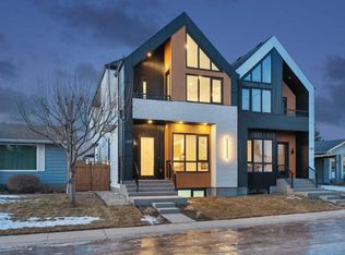 159 NW Lake Sylvan Close SE, Calgary, AB T2J3E5
