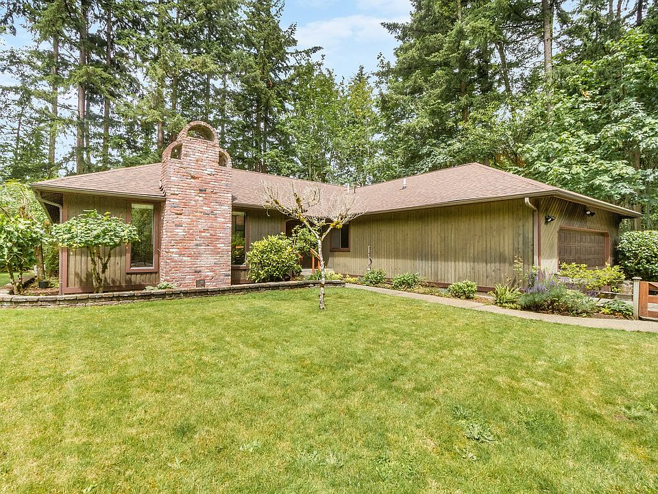 1st image of 23512 Country Dr E