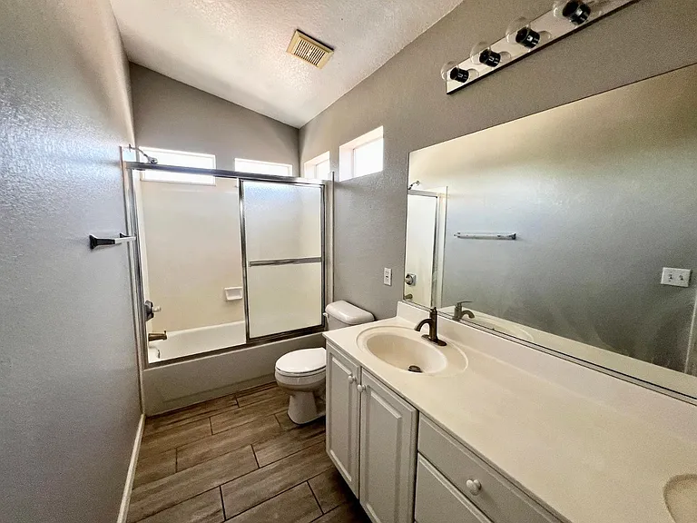 1631 N Garrett Dr — Photo 30