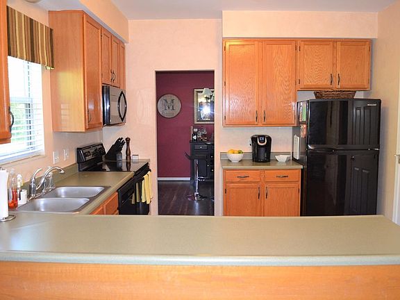 4th image of 7825 Willow Run Ct