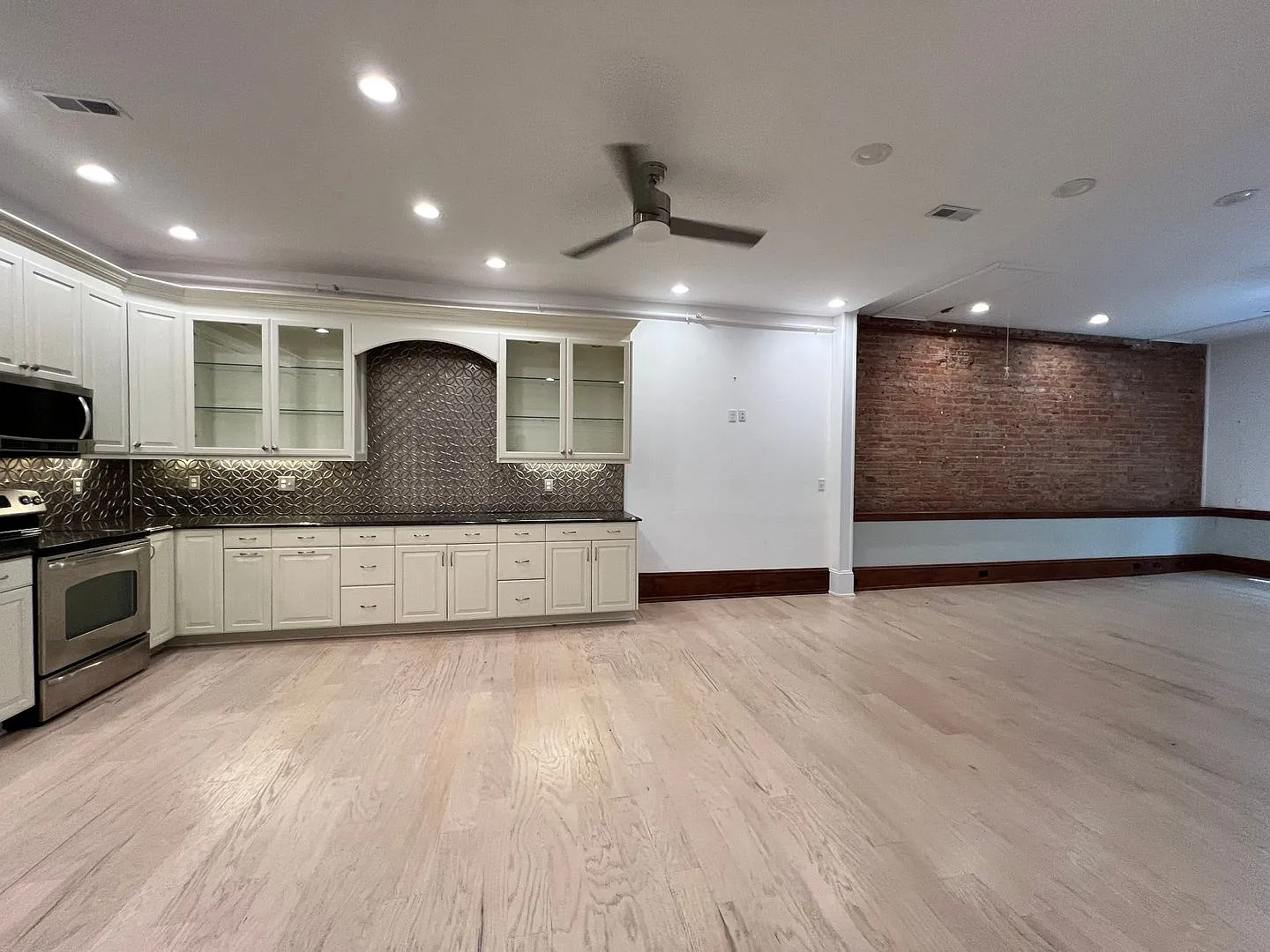 22 Campbell Ave SE — Photo 2