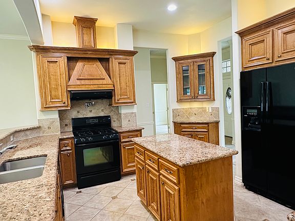 5th image of 11918 Canyon Mills Dr
