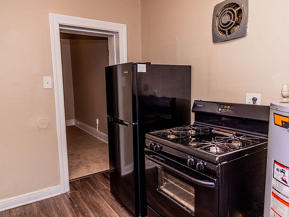 4th image of 1019 W Leigh St Floor 1