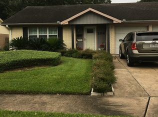 2214 Hickory Ln, Pasadena, TX 77502