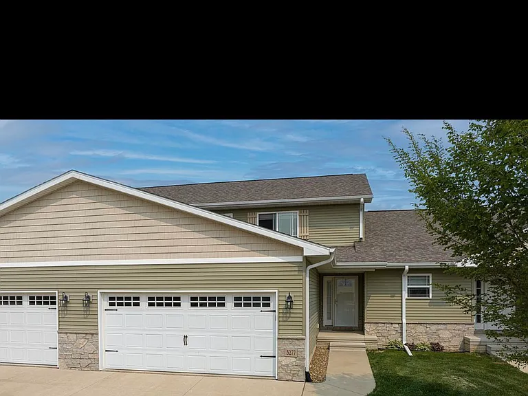 3277 Sherwood Pl — Photo 1