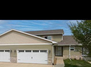 3277 Sherwood Pl, Marion, IA 52302