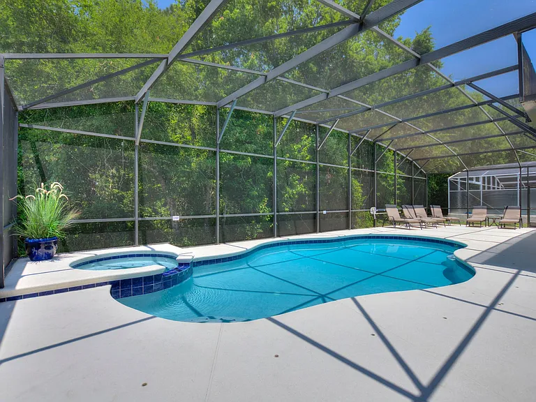1316 Golf Course Pkwy — Photo 1