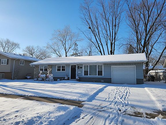 2nd image of 202 Basswood Dr