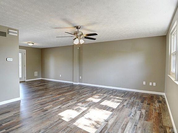 4th image of 6418 Sauterne Dr