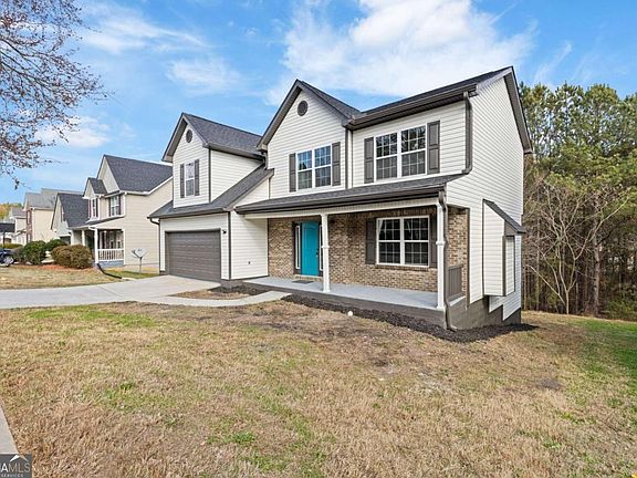 3rd image of 3738 White Pine Rd