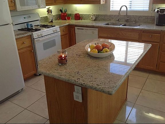 3rd image of 26724 Tropicana Dr