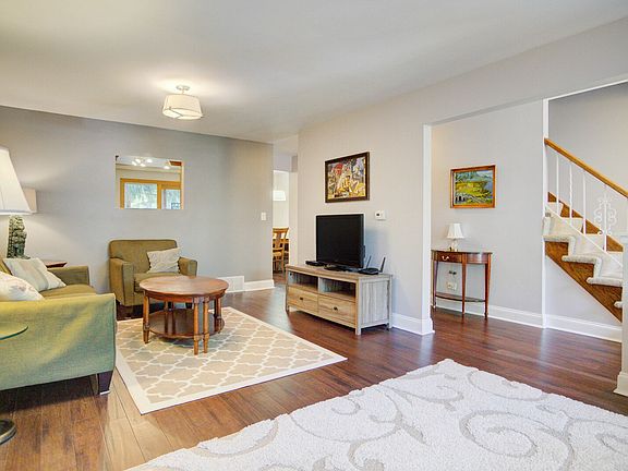 4th image of 2029 Pepper Valley Dr