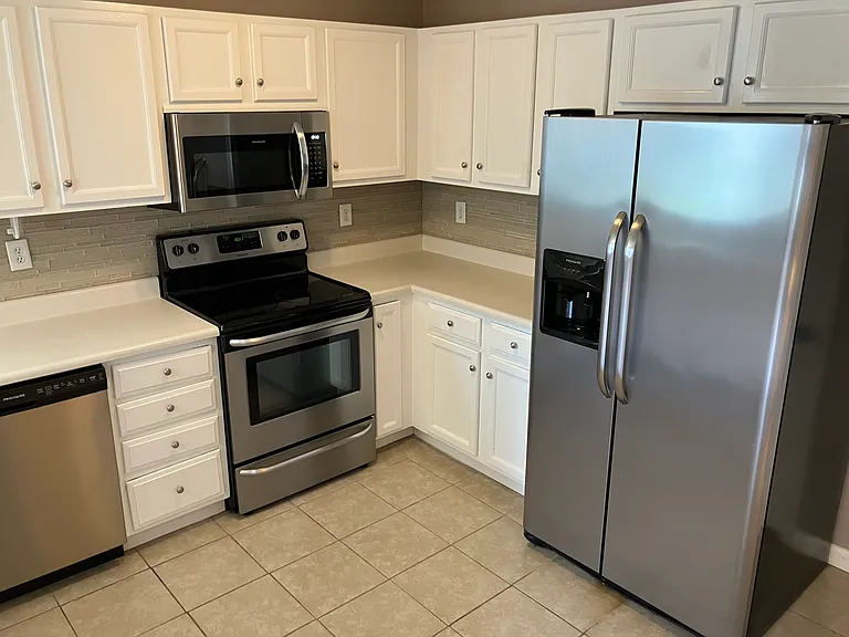 43 Poole Ct — Photo 2