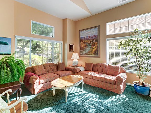 5th image of 108 Elkins Cir