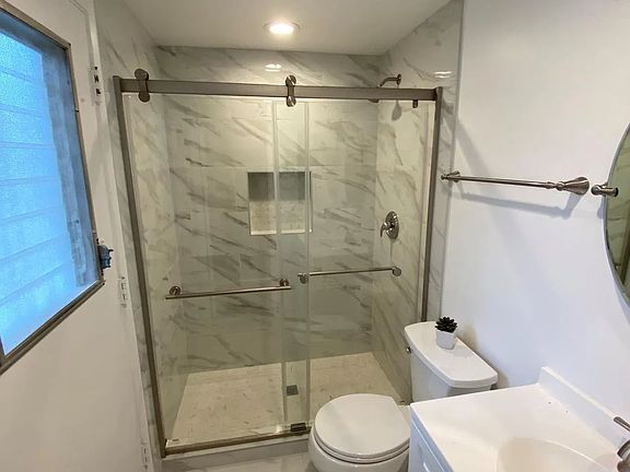 2nd image of 2735 Sarver Ln