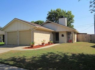 229 Londonderry Dr, Victoria, TX 77901