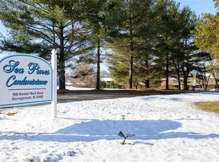908 Boston Neck Rd APT 14, Narragansett, RI 02882
