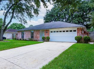 205 Oakwood St, League City, TX 77573