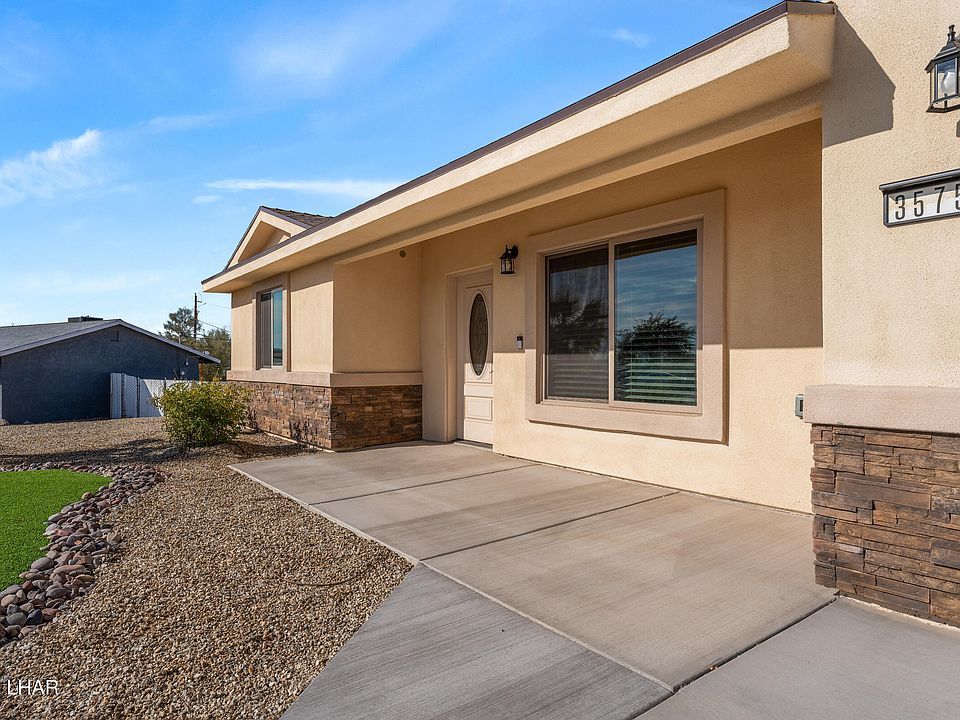 1st image of 3575 Clearwater Ln