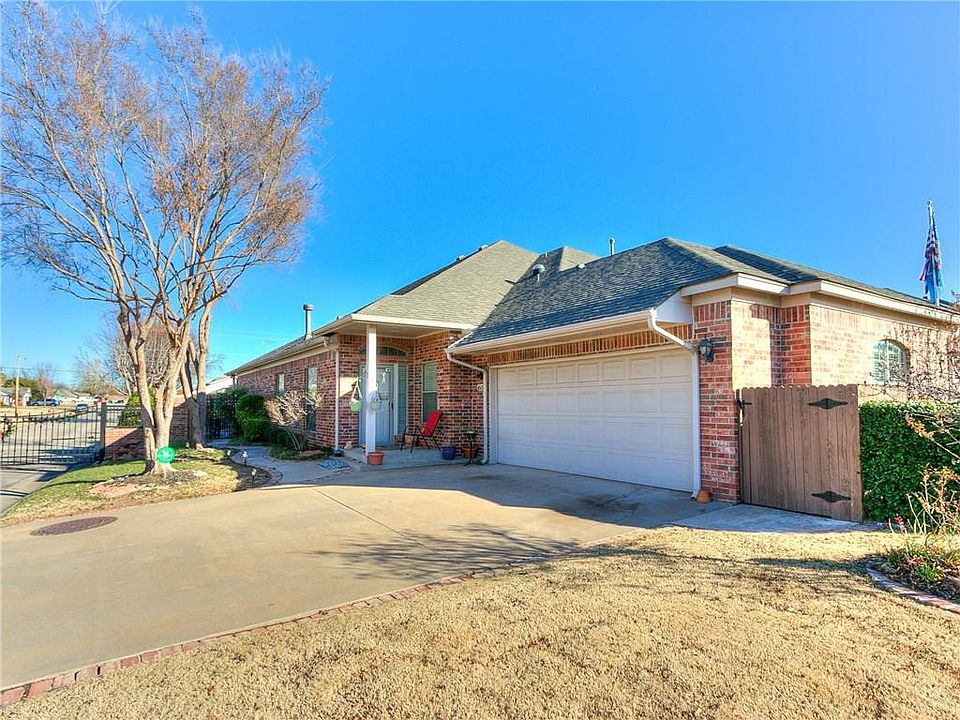 1st image of 4519 NW 25th Pl