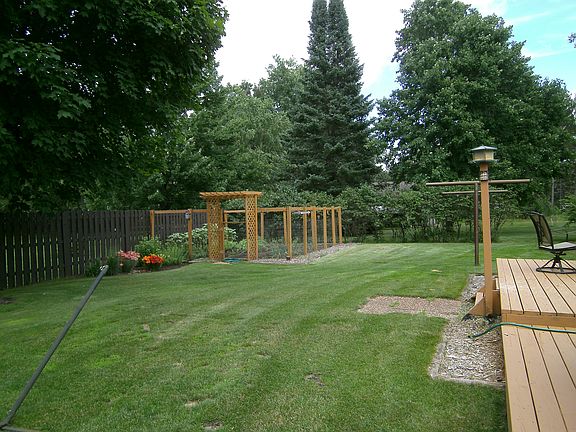 5th image of 2411 Lovewood Dr