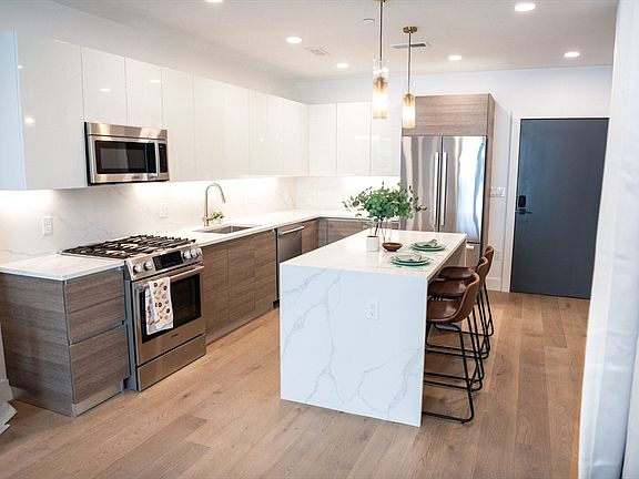 3rd image of 30 Penniman Rd #206