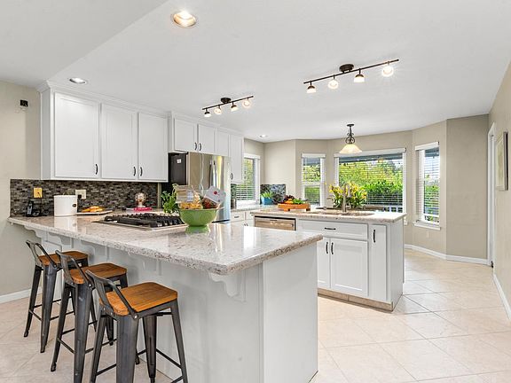 5th image of 11140 Sunrise Ridge Cir