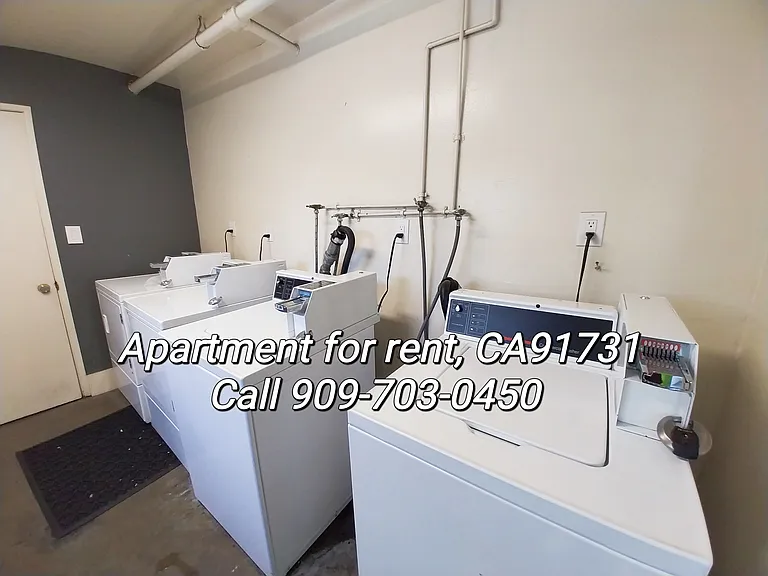 3640 Baldwin Ave — Photo 36