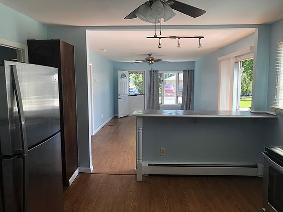 4th image of 437 Hamilton Ave