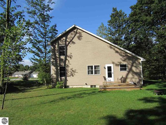 5th image of 2317 Woodcock Ln