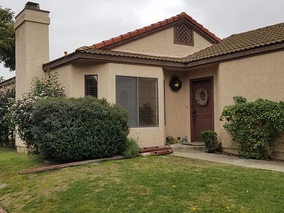2nd image of 2226 N Almond Ln
