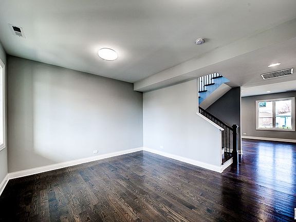4th image of 6118 W 99th St