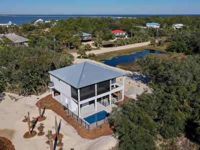 464 W Pine Ave, Saint George Island, FL, 32328