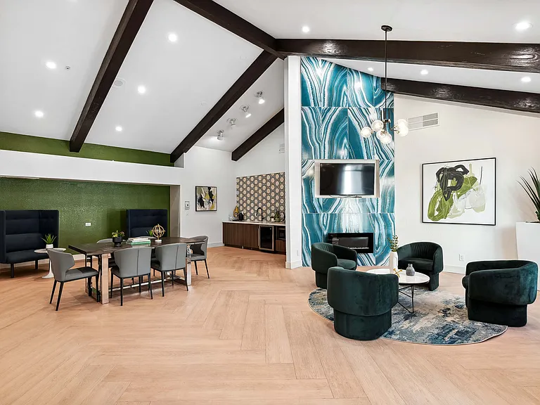 Jade Scottsdale — Photo 26