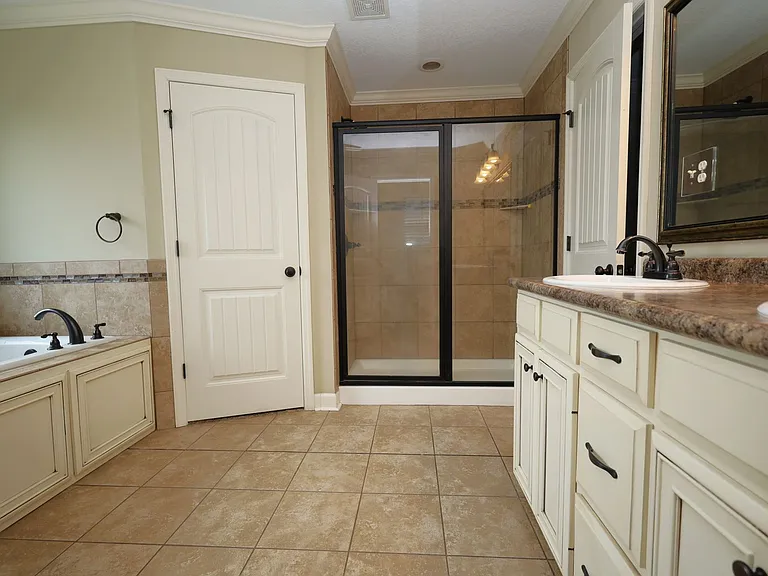4105 Silver Gln — Photo 10