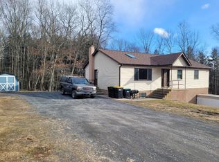2229 Woodland Ter, Henryville, PA 18332