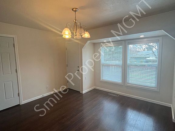 4th image of 4714 SE Mason Hill Dr