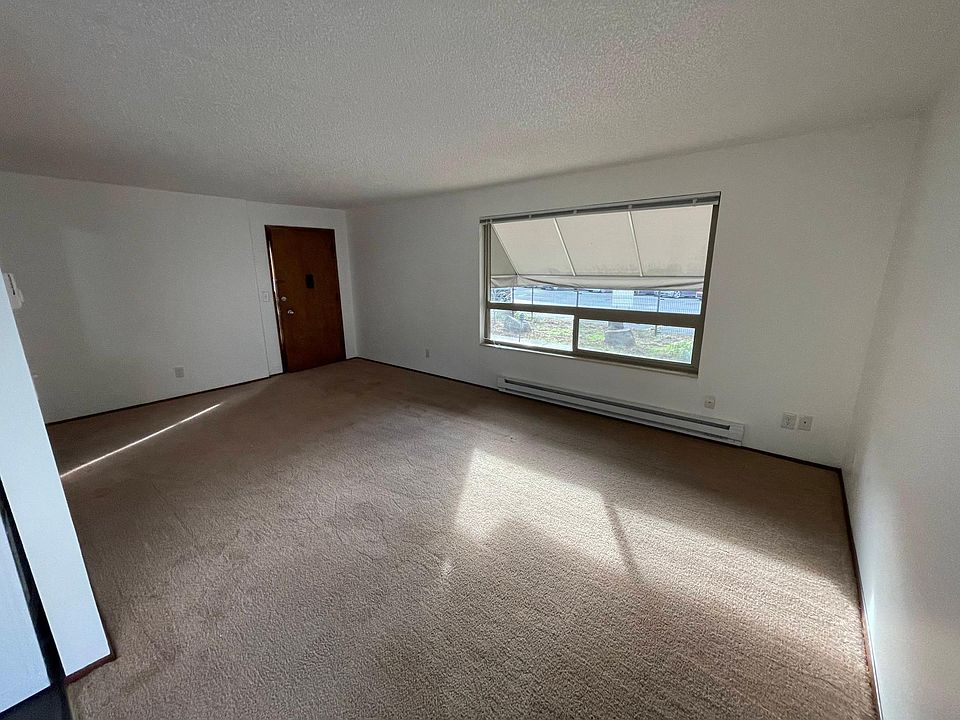 1st image of 3818 S Edmunds St #207