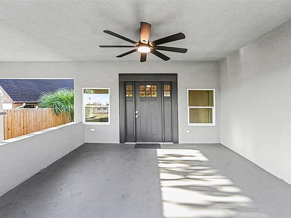 3rd image of 129 W PARK AVENUE