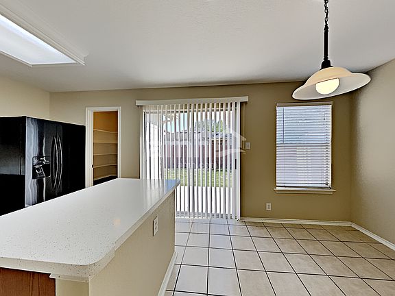 5th image of 10124 Del Lago Ct