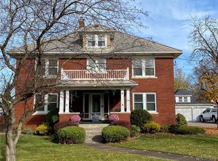 2399 Niagara Rd, Niagara Falls, NY 14304